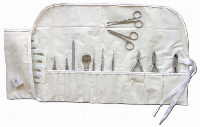 Wickeletui mit Instrumenteneinsatz  (Netto) 14,95€ zzgl. MwSt. 